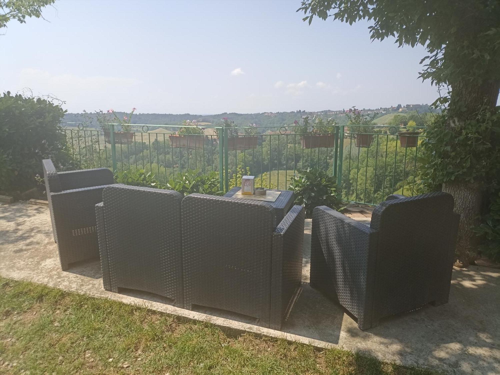 דירות אסטי La Terrazza מראה חיצוני תמונה